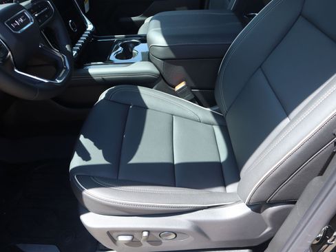 New 2026 GMC Yukon XL Elevation w/ Elevation Premium Package AWD/4WD image 14