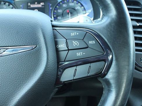 Used 2015 Chrysler 200 S FWD image 25