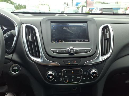 Used 2022 Chevrolet Equinox LT AWD/4WD image 13
