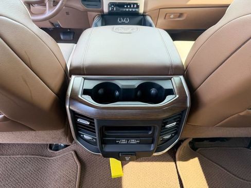 Used 2022 RAM 2500 Laramie RWD image 28