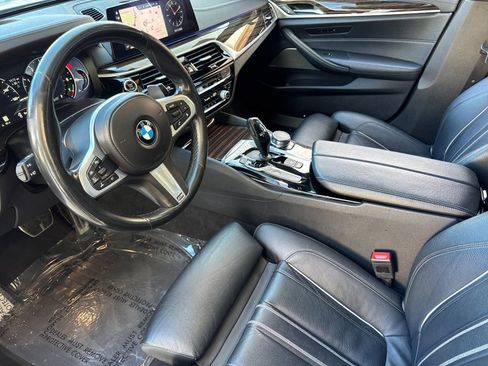 Used 2019 BMW M550i xDrive image 37