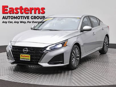 Used 2023 Nissan Altima 2.5 SV