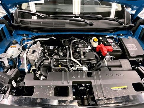 New 2025 Nissan Kicks SR w/ SR Premium Package image 11