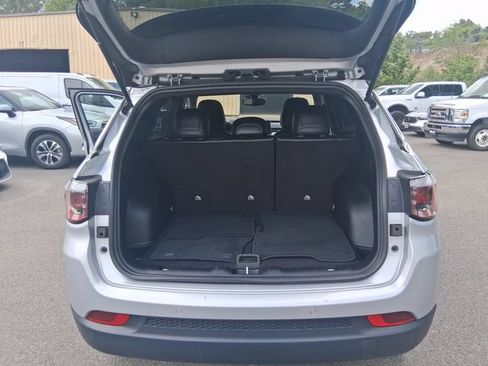 Used 2025 Jeep Compass Limited AWD/4WD image 19