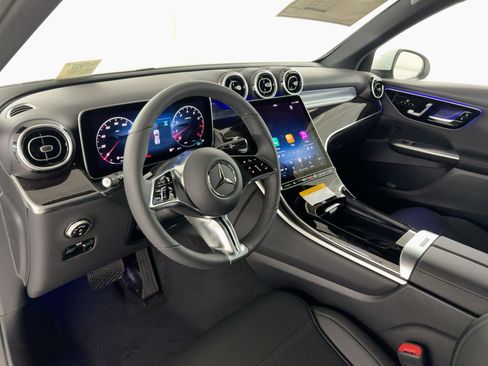 Certified 2026 Mercedes-Benz GLC 300 image 4