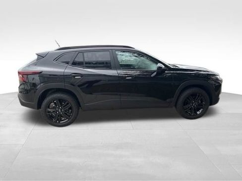 Certified 2025 Chevrolet Trax ACTIV w/ Driver Confidence Package FWD image 9