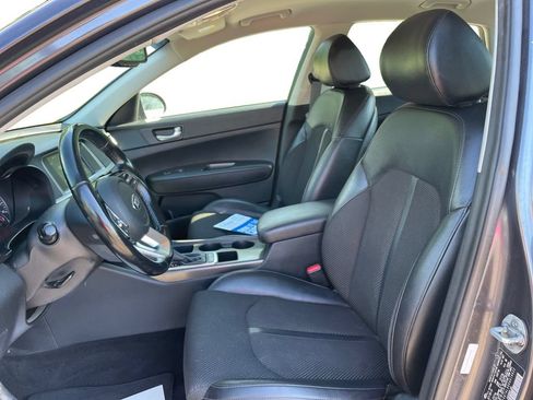 Used 2019 Kia Optima S FWD image 17