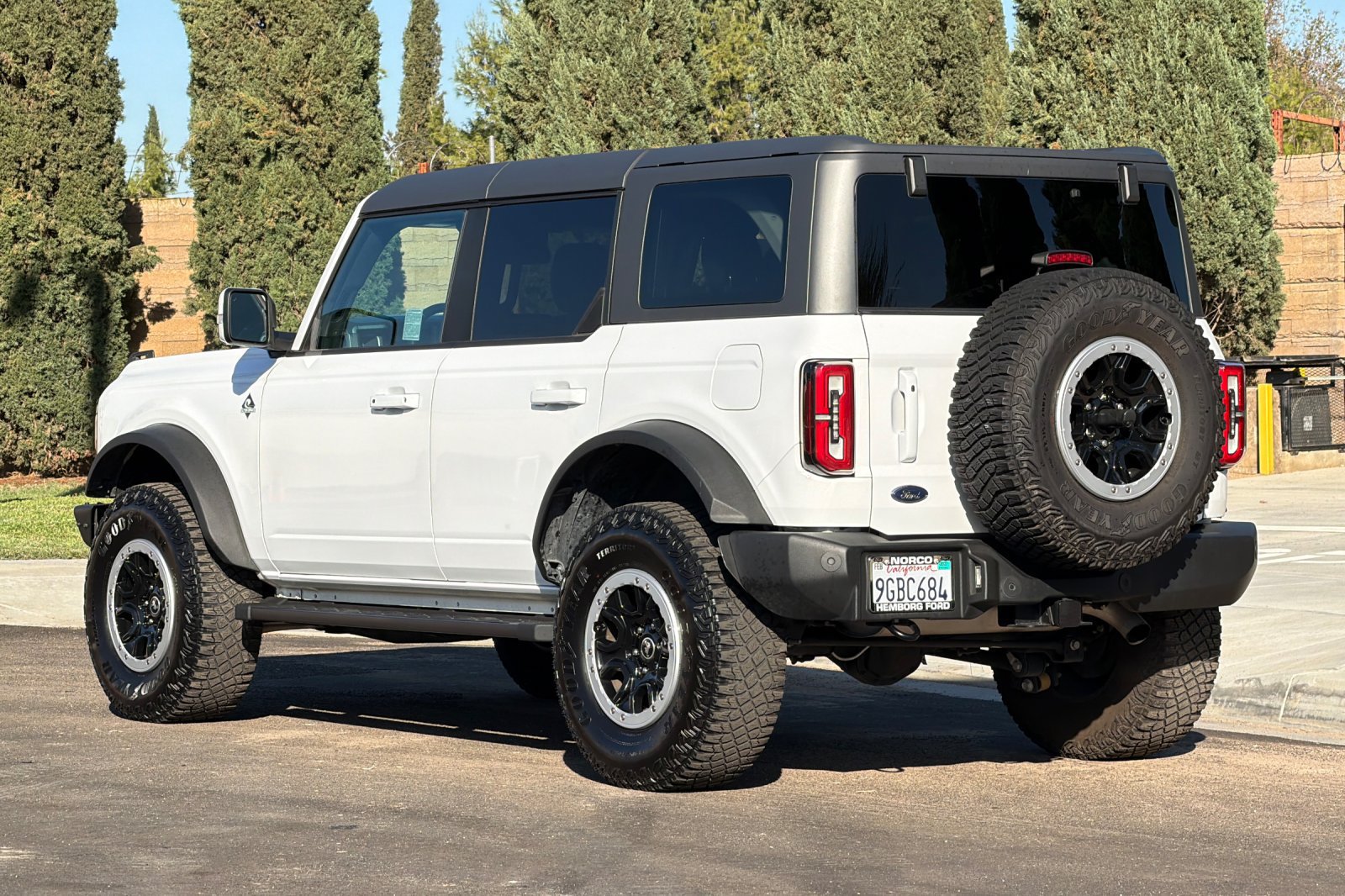 Used 2023 Ford Bronco Outer Banks w/ Sasquatch Package AWD/4WD image 6