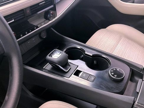 Certified 2021 Nissan Rogue SV image 16