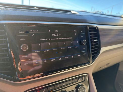 Used 2022 Volkswagen Atlas SEL image 14