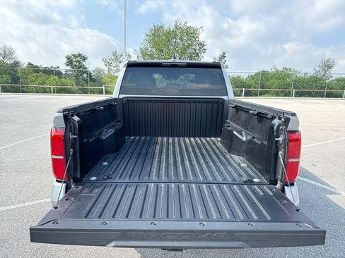 Certified 2024 Toyota Tacoma SR5 RWD image 19