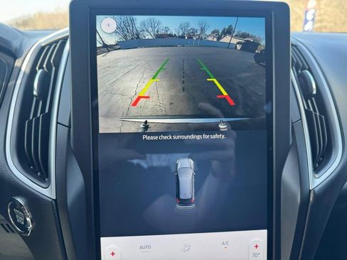 Used 2024 Ford Edge SEL w/ Convenience Package image 16