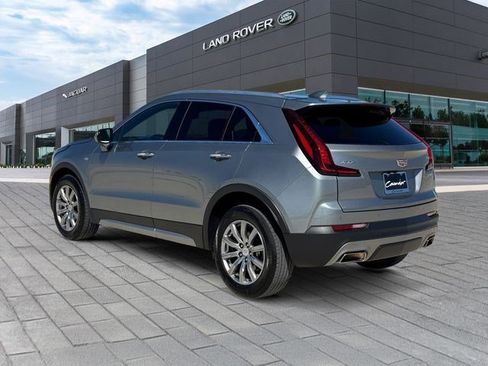 Used 2023 Cadillac XT4 Premium Luxury image 3