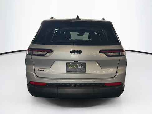 Used 2023 Jeep Grand Cherokee L Altitude AWD/4WD image 7