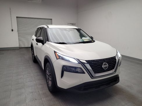 Used 2021 Nissan Rogue S AWD/4WD image 14