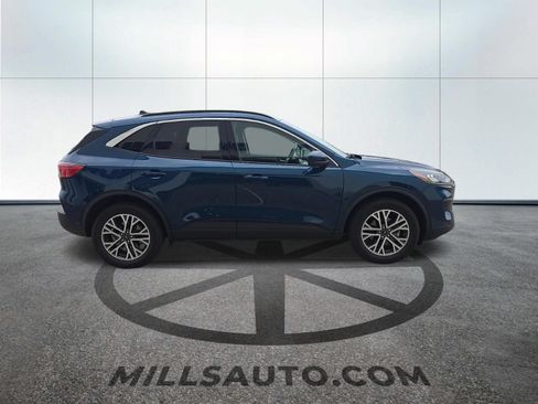 Certified 2020 Ford Escape SEL AWD/4WD image 3