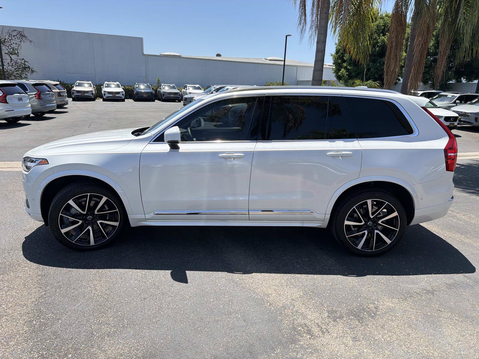 Certified 2024 Volvo XC90 B6 Ultimate AWD/4WD image 8