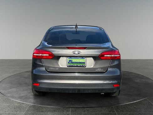 Used 2015 Ford Focus SE FWD image 8