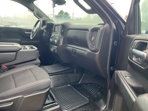 Used 2024 GMC Sierra 1500 Pro w/ Pro Value Package image 15