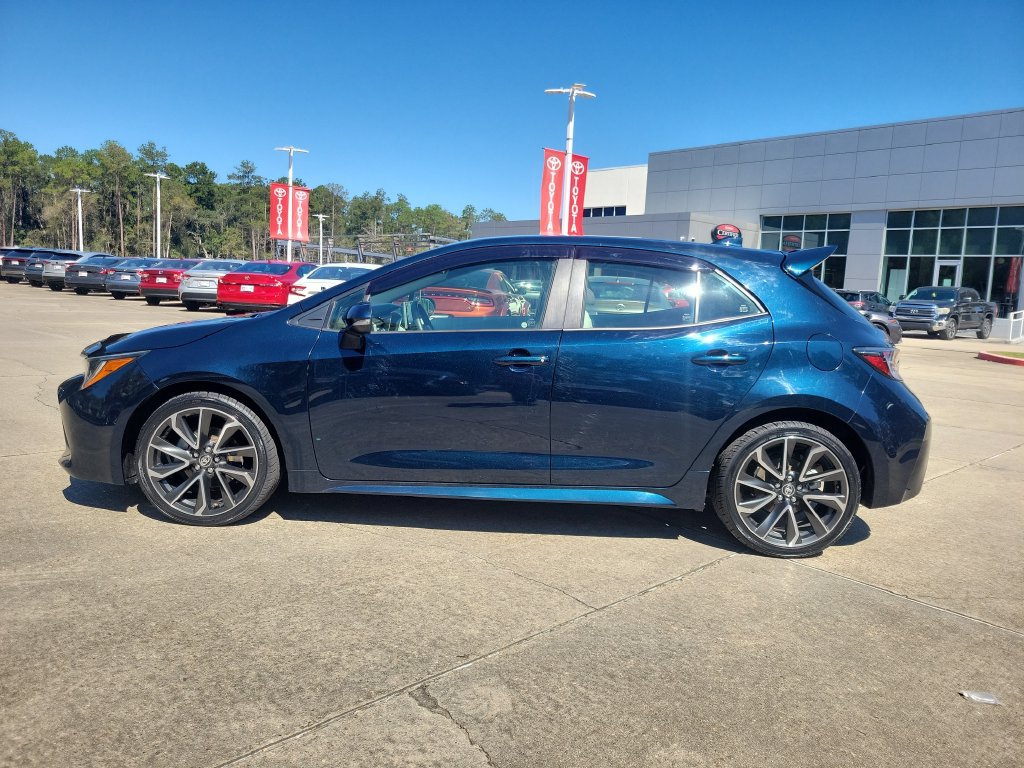 Used 2020 Toyota Corolla XSE FWD image 2