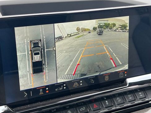 Certified 2025 Chevrolet Silverado 1500 ZR2 w/ Technology Package image 27