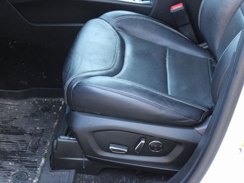 Used 2020 Ford Explorer ST w/ Premium Technology Package image 15