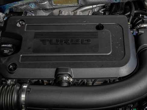 Used 2023 Buick Envision Essence image 27