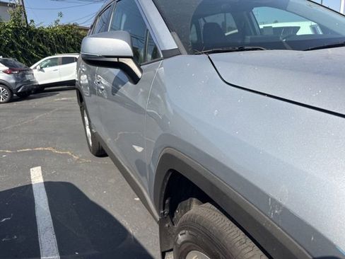 Used 2019 Toyota RAV4 XLE w/ Convenience Package FWD image 6
