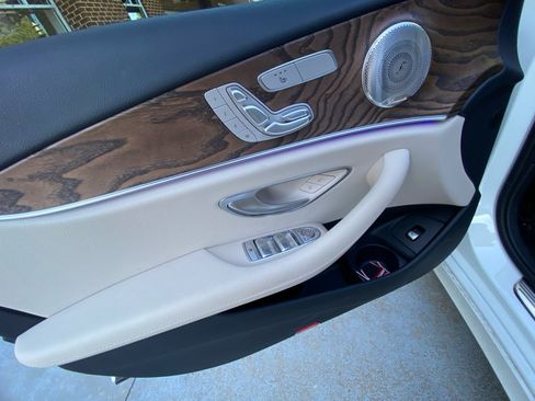Used 2023 Mercedes-Benz E 350 4MATIC Sedan image 32