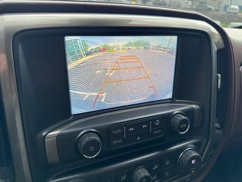 Used 2016 Chevrolet Silverado 2500 High Country w/ Duramax Plus Package AWD/4WD image 23