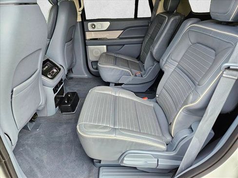 Used 2021 Lincoln Navigator Black Label w/ Cargo Convenience Package AWD/4WD image 19