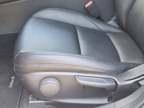Used 2025 MAZDA MAZDA3 s FWD image 23