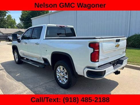 Used 2025 Chevrolet Silverado 3500 High Country w/ High Country Premium Package AWD/4WD image 9