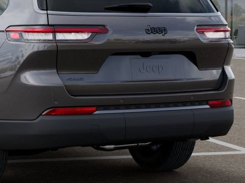 Used 2026 Jeep Grand Cherokee L 4WD image 13
