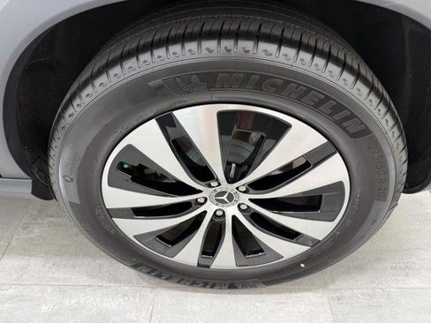 Certified 2025 Mercedes-Benz GLE 450 4MATIC image 5