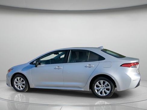 Used 2024 Toyota Corolla LE image 16