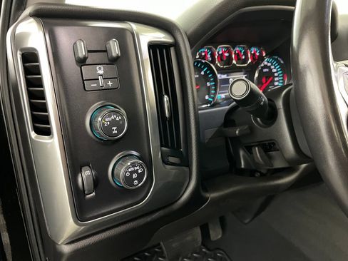 Certified 2018 Chevrolet Silverado 1500 LT w/ All Star Edition AWD/4WD image 25