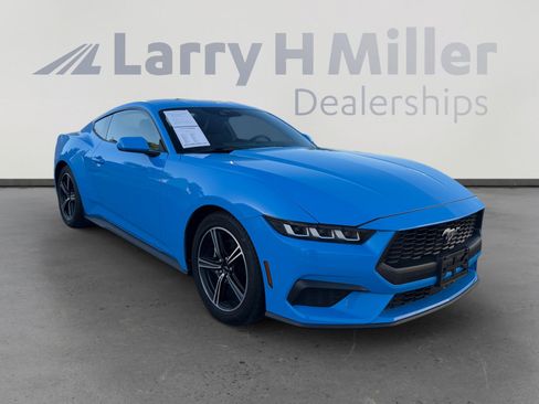 Certified 2024 Ford Mustang Coupe RWD image 7