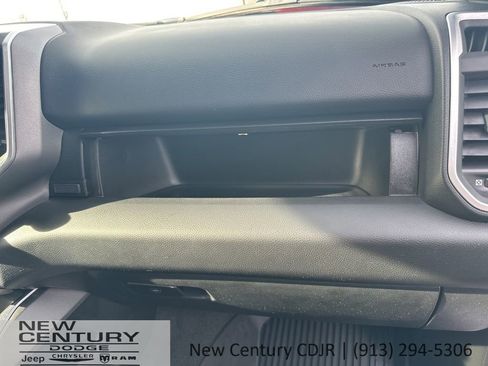 Used 2023 RAM 1500 Big Horn image 26