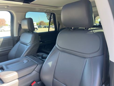 Used 2025 Ford Expedition Max Active image 10