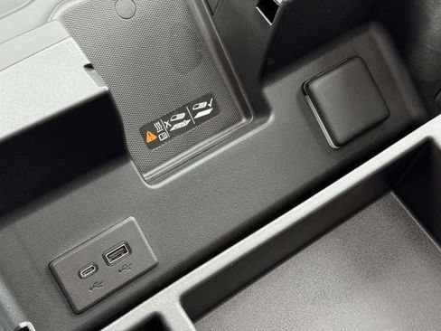 Used 2024 GMC Sierra 1500 Denali image 28