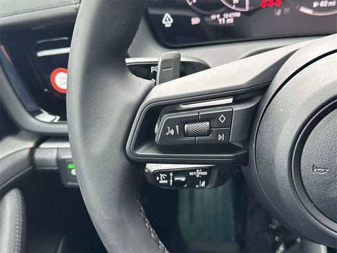 New 2026 Porsche Panamera 4 E-Hybrid image 22