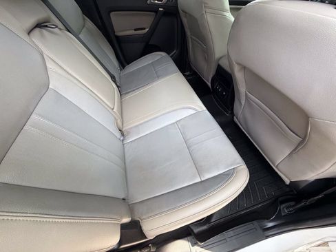 Used 2019 Ford Ranger Lariat RWD image 12