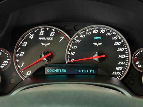 Used 2008 Chevrolet Corvette Coupe RWD image 30