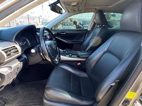 Used 2015 Lexus IS 250 RWD image 16