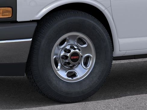 New 2026 GMC Savana 3500 LT RWD image 8