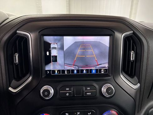 Used 2021 GMC Sierra 2500 AT4 w/ AT4 Premium Plus Package AWD/4WD image 15