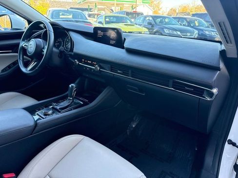 Used 2019 MAZDA MAZDA3 Sedan w/ Select Package image 16