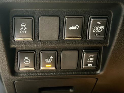 Used 2017 INFINITI QX60 Luxe w/ Premium Plus Package image 17