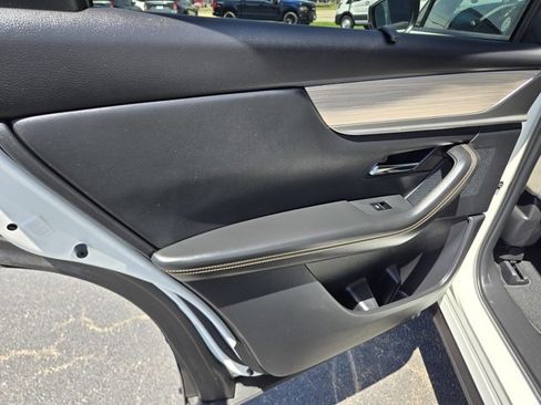 Used 2024 MAZDA CX-90 Plug-In Hybrid w/ Preferred AWD/4WD image 38